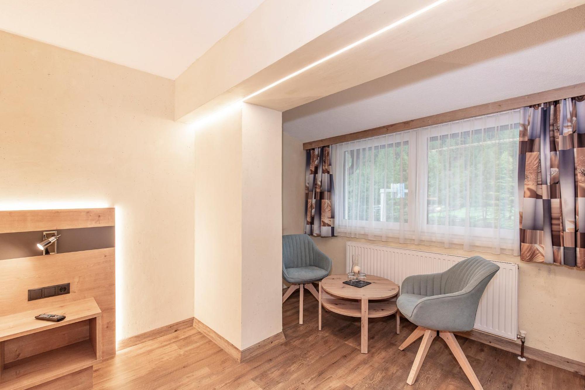 Haus Manfred Hotel Sölden Buitenkant foto