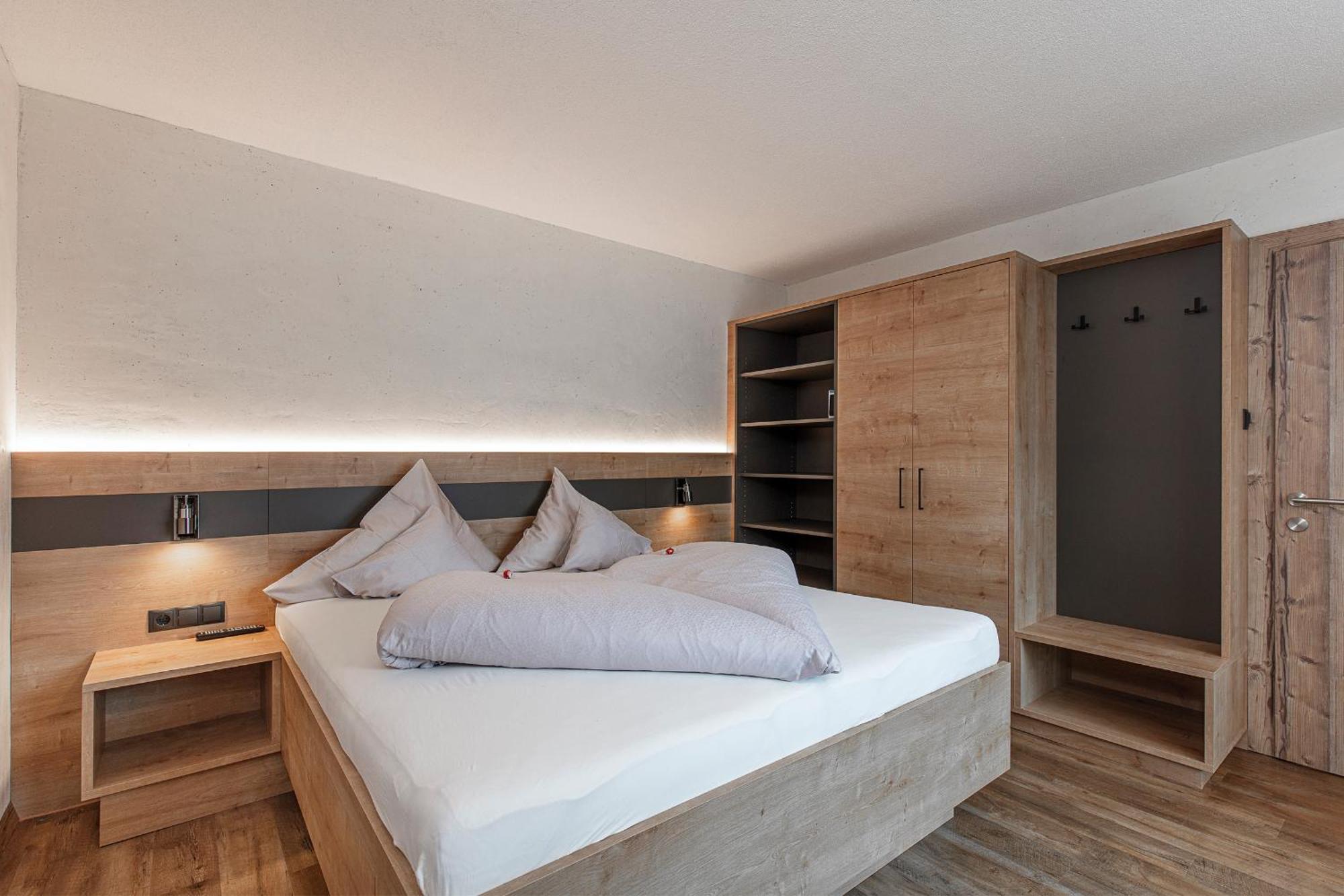 Haus Manfred Hotel Sölden Buitenkant foto